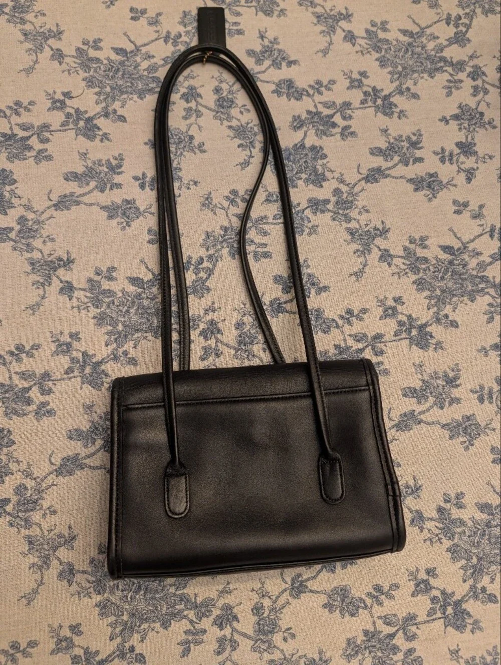 Vintage Coach Laurie Flap Bag 9032 Black Glovetanned Leather